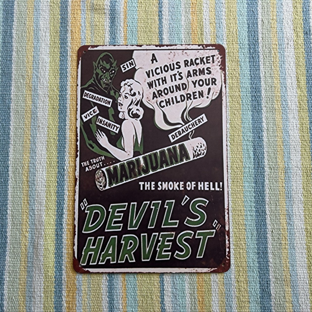 Vintage Metal Sign Collection - Picture 7 of 8